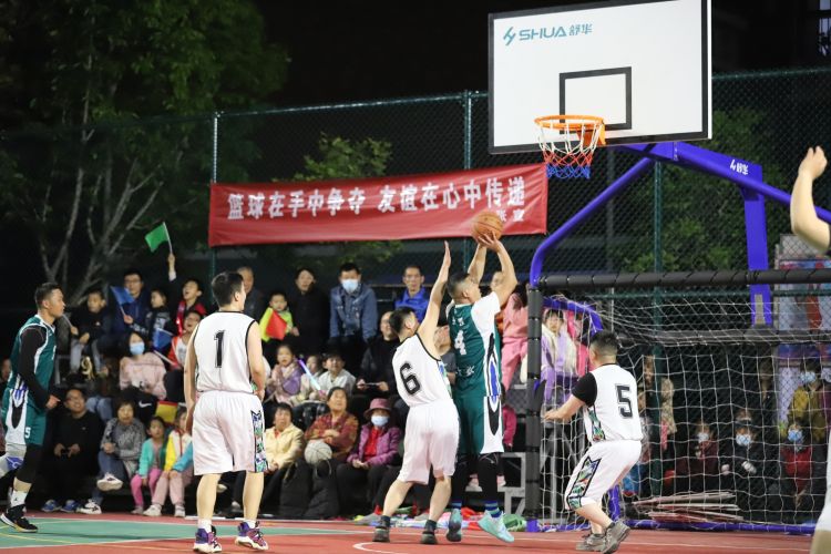 现出的