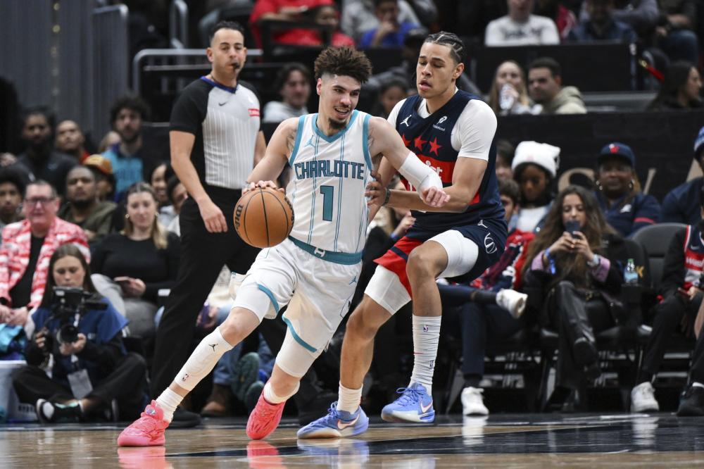 孙颖莎通过 孙颖莎通过